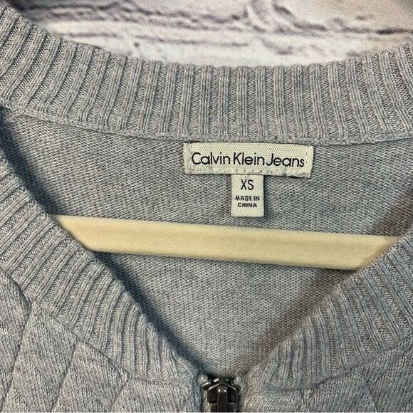 CALVIN KLEIN Zip-up Quilted Style Sweater - Picture 4 of 10